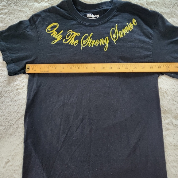 5 for $25 Artist Signed Flaw Band T-Shirt Only The Strong Survive - Picture 2 of 9